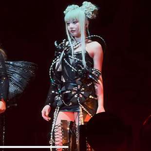 XG演唱会同款朋克摇滚甜妹演出服女歌手舞蹈走秀定制