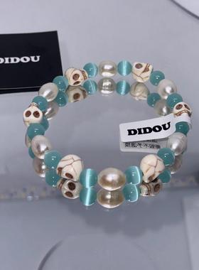 采购产品珍珠手炼，覆古趋势，轻奢，小众，高端，男人和女人的手