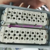 双排32针芯 公芯 10541000 螺钉型 EPIC 连接器