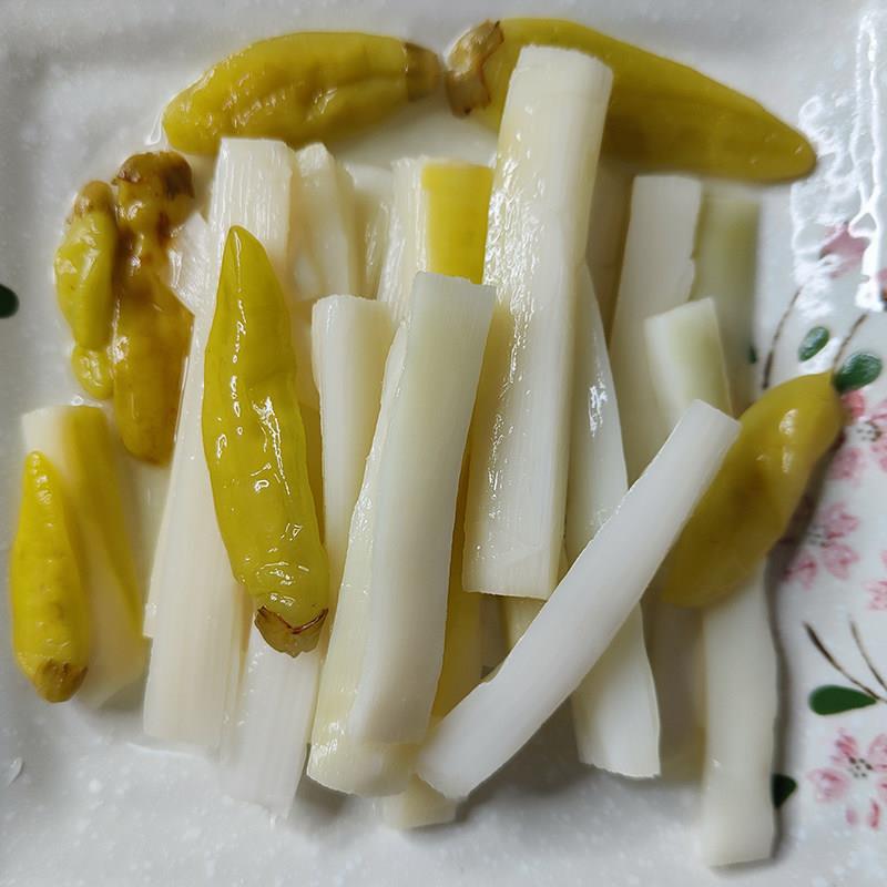 艾园吸溜笋条泡椒脆笋酸辣山椒竹笋小包装开袋即食笋干休闲零食品