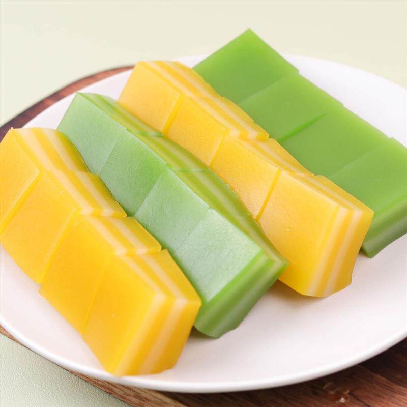 新货绿色城市早上好斑点椰