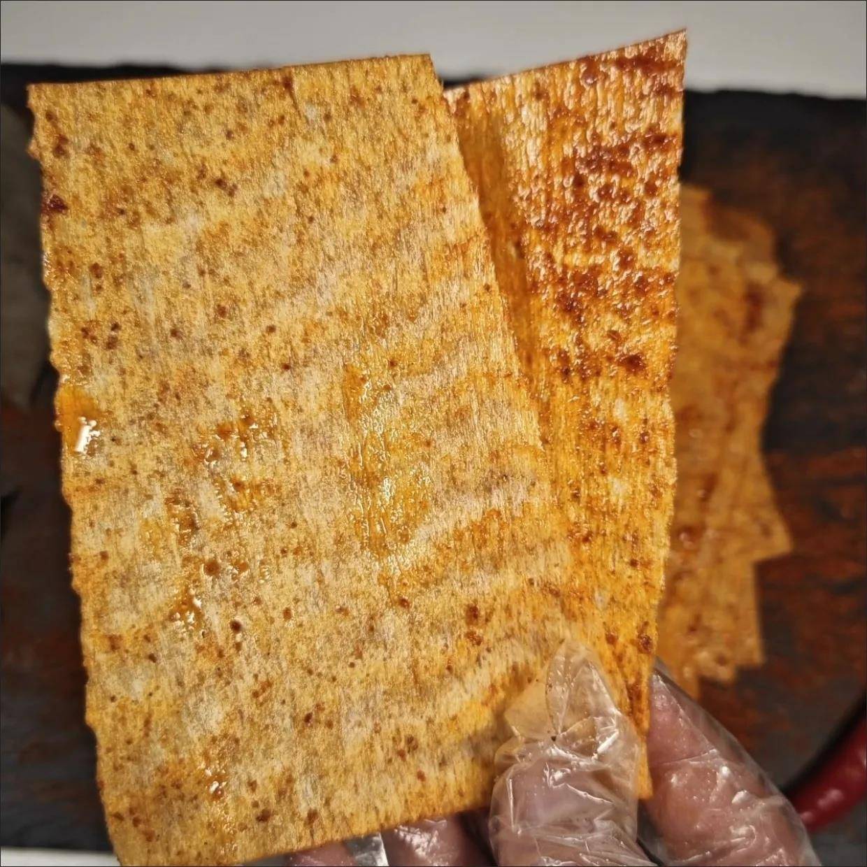 湖南祁东辣霸王辣片 老式辣条110g面筋 袋装怀旧零食