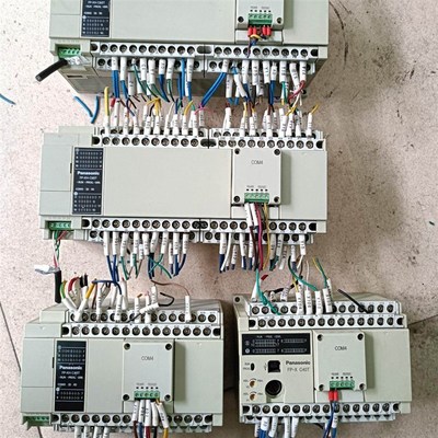 AFPXHC60T-F 两台 AFPXHC40T-F 一