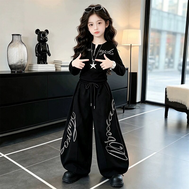 女童秋季街舞服套装2026巨好看的女大童长袖修身上衣烫钻哈伦裤装