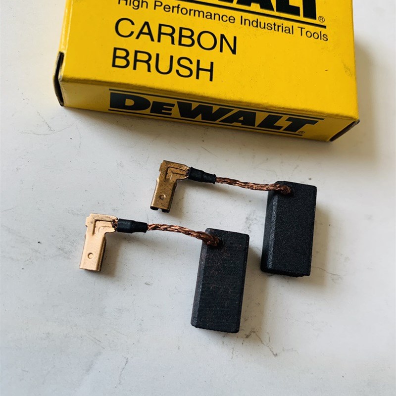 实物照片DEWALT得伟DWE8200T/8200S/8210S/8210P自跳碳刷 N257699