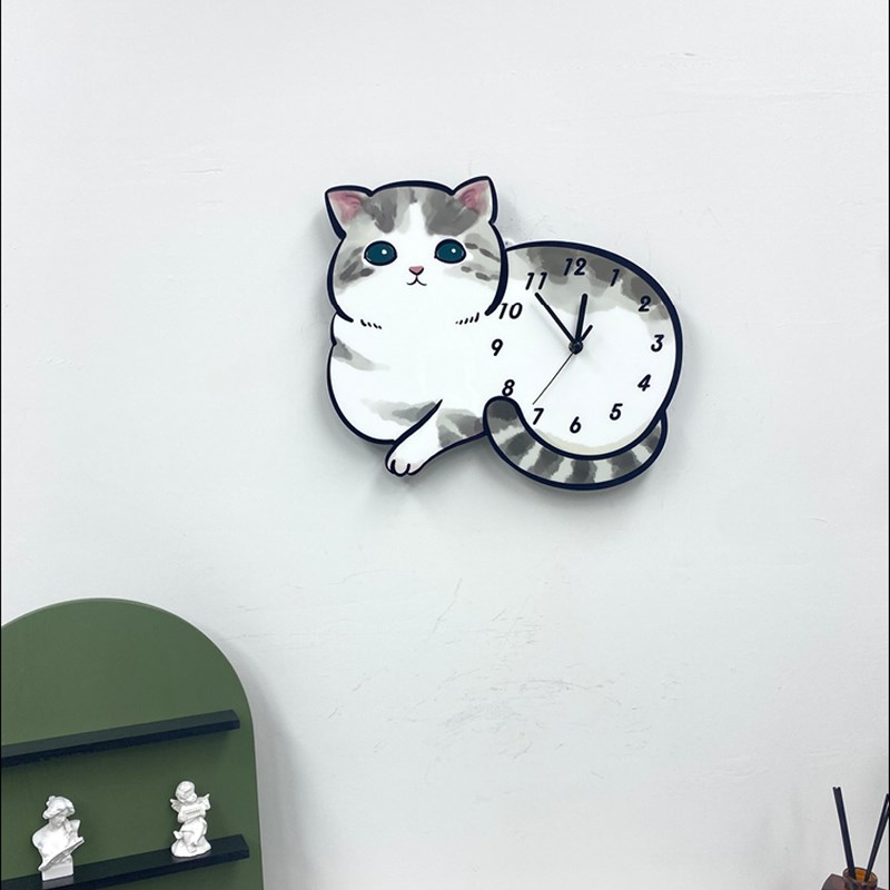 卧着虎斑猫咪装饰钟表客厅儿童房可爱静音时钟现代简约挂墙挂钟