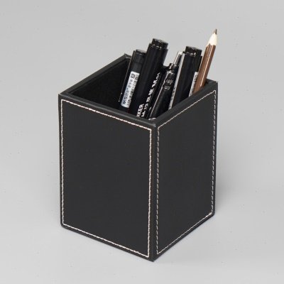 简约正方形笔筒纯色皮革收纳筒创意公桌面收纳盒商务礼品笔筒