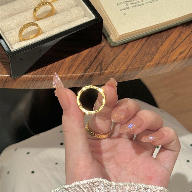 采购产品金包e银碎冰戒指,男女通用的固体戒指,情侣戒指,情人节给