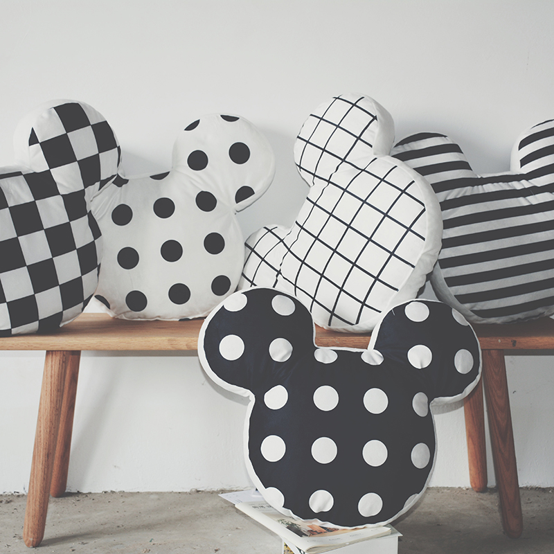 北欧风可a爱卡通抱枕床头靠背汽车靠枕沙发抱枕办公室靠垫适合拍