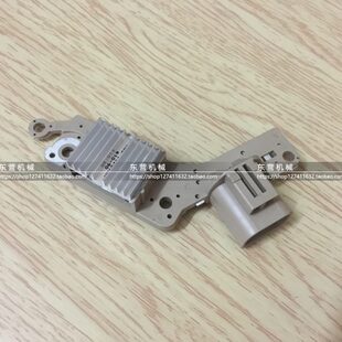 三一中联 五十铃泵车搅拌车 发电机调节器 发电机配件 6WF1