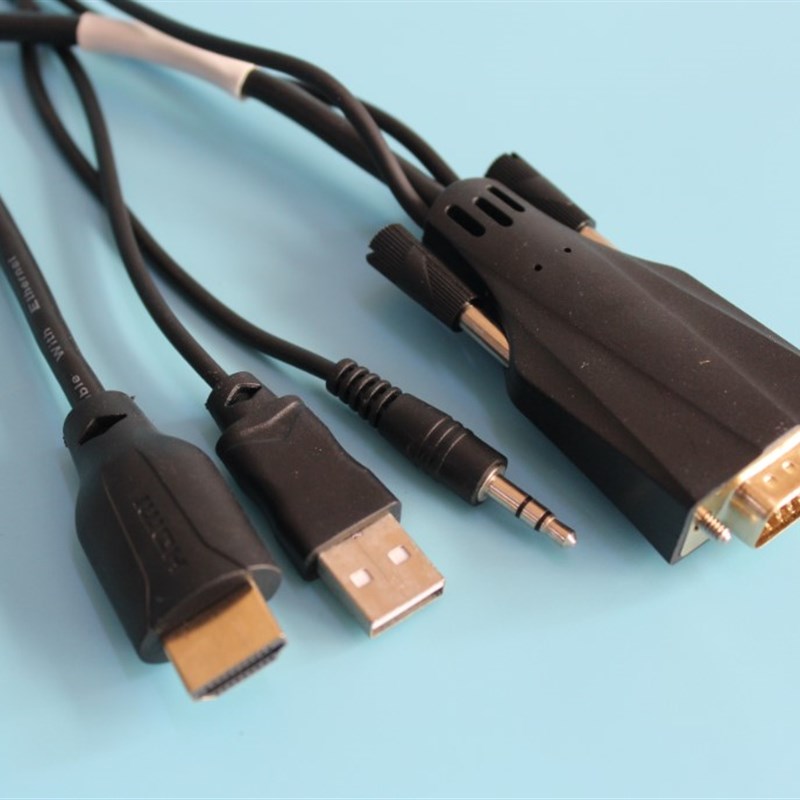 全新迈拓VGA转HDMI线带音频电脑to视频转换器高清USB供电口连接线