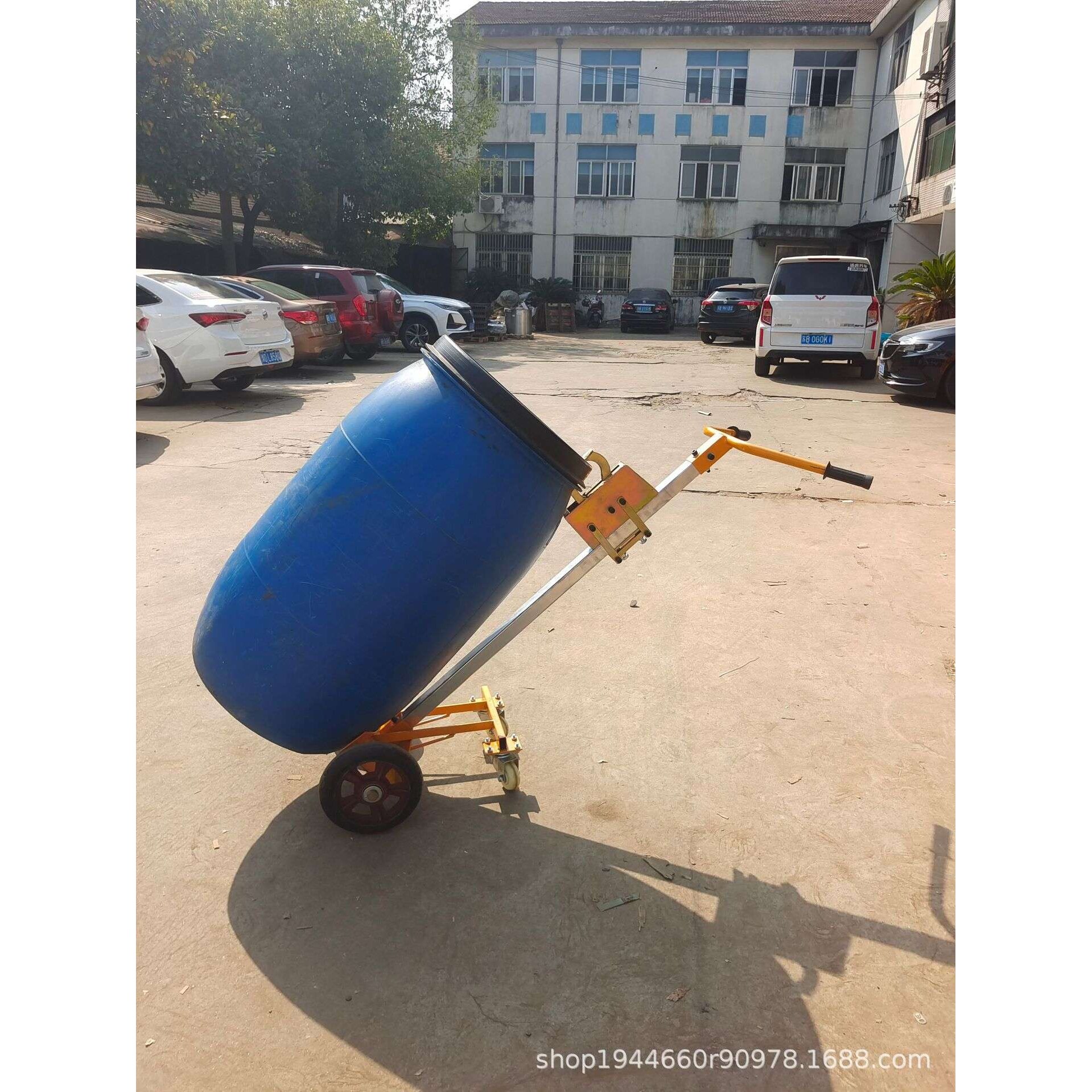 油桶搬运车铁桶塑料桶多功能手动油桶叉车咬嘴铁塑两用圆桶手推车