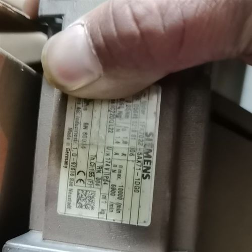 1FK7022-5AK71-1DG0实物拍摄成色特需