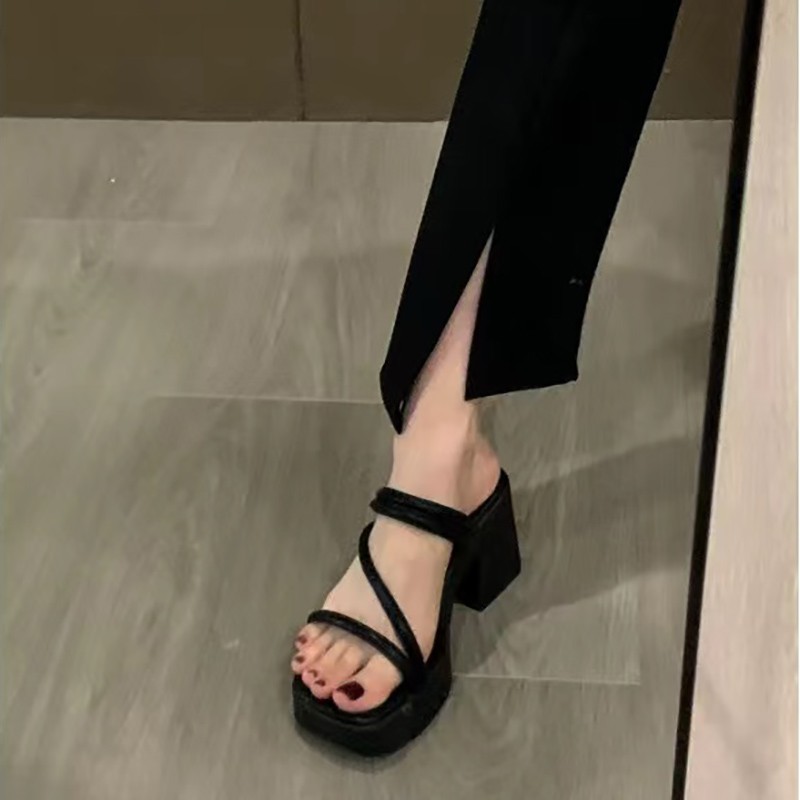 网红黑色粗高跟凉鞋女款新款夏季一字拖