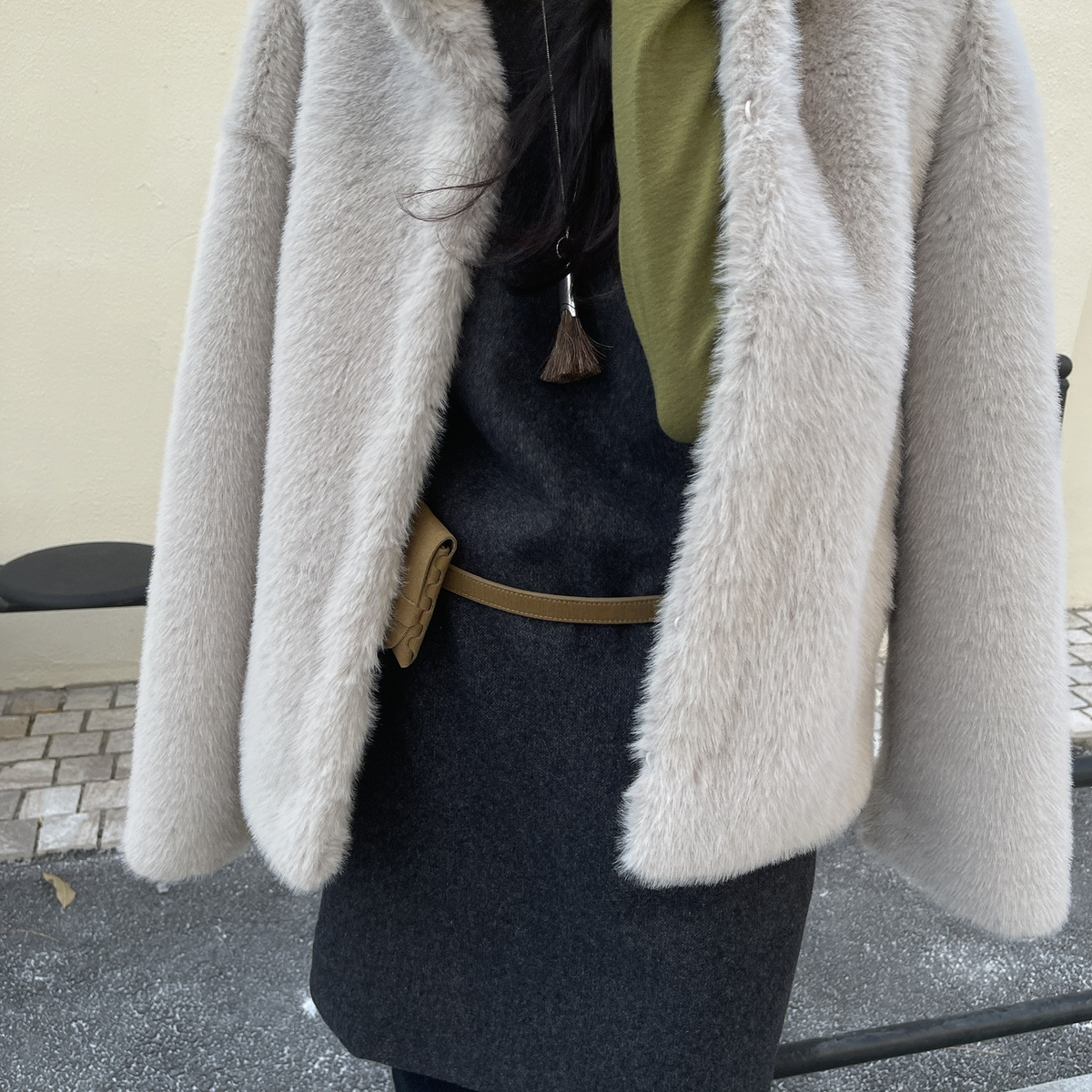 WELOVER-新毛绒绒短款保暖立领时尚环保皮毛一体外套短外套13422