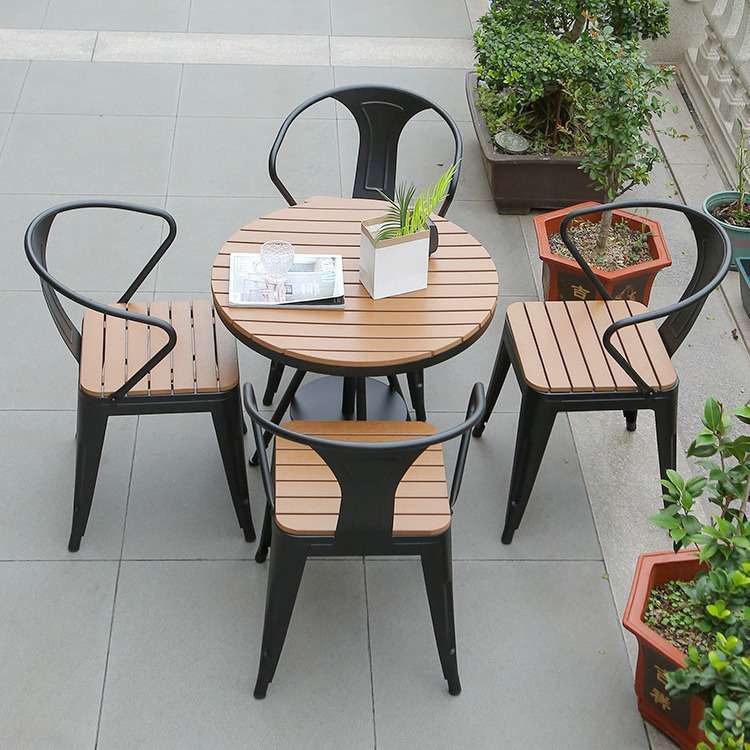 户外桌椅阳台茶几庭院露天休闲塑木圆桌奶茶店外摆餐桌椅一桌四椅