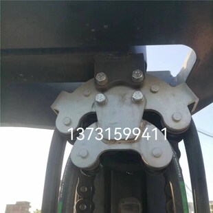 华北重工 叉车门架吊轮支架总成 油管轮支架 适用合力