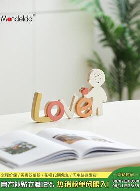 曼德尔达卡通男女情侣奶油风格装饰品客厅入口桌面电视柜家居装饰