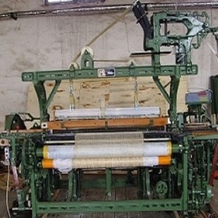 GA615A1X4多梭箱织机 轻纱线呢织物格子布纺织机