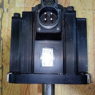 4个安 拆机配件成色很好 安川180 2.9千瓦伺服电机一台