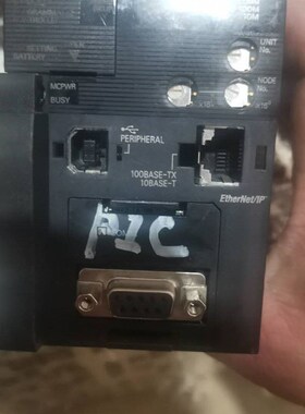 CJ2MCPU32  成色如图 少个侧盖 功能包好 拆