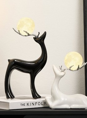 家居客厅麋鹿水晶球玄关酒柜电视柜装饰摆件轻奢高档乔迁新居礼物