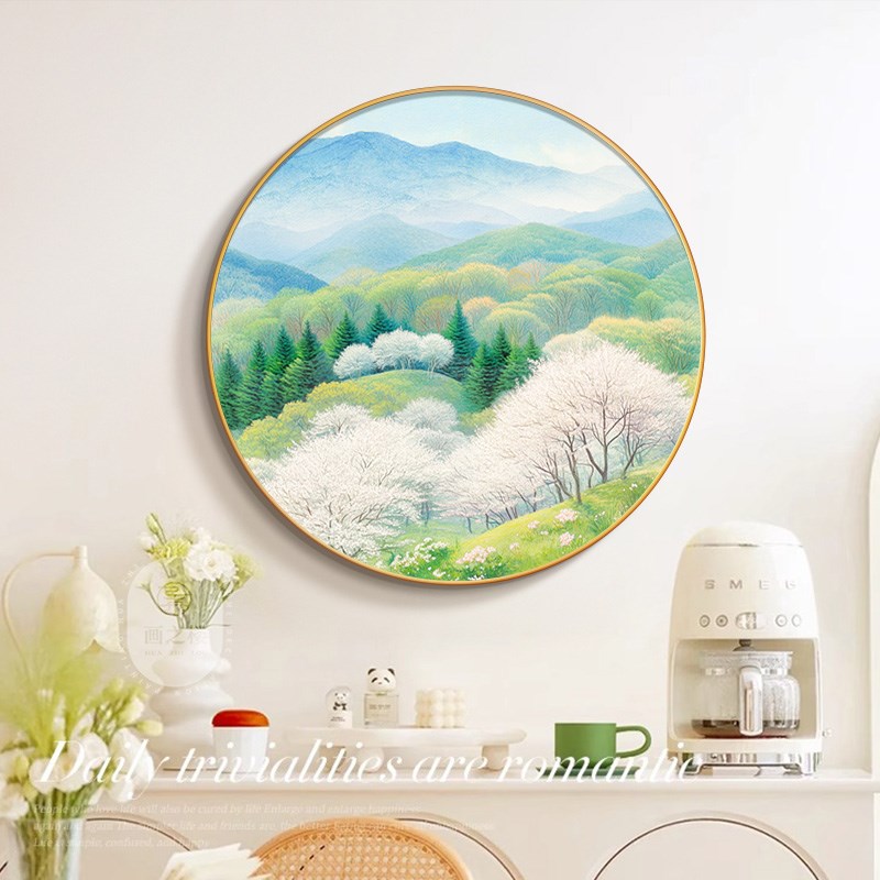 野地美树子日式原木风餐厅装饰画系风景背有靠山饭厅圆形挂画图片