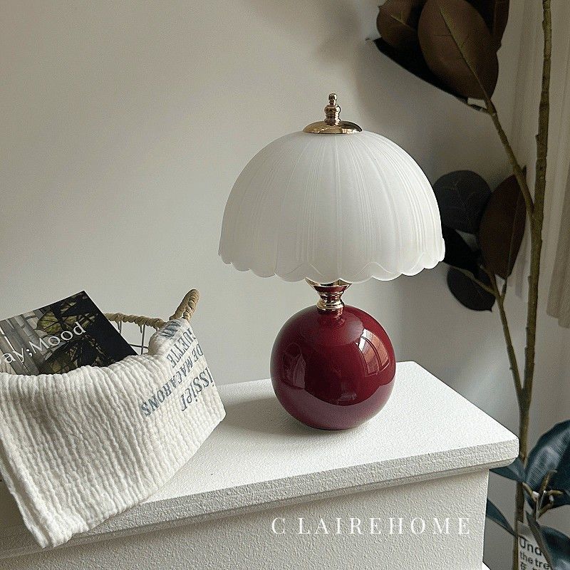 奶油风创意高级感轻奢台灯卧室网红床头柜主卧结婚长明氛围小夜灯