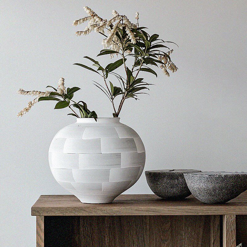 久伴高级复古陶瓷花瓶白色水培鲜花插花客厅餐桌装饰摆设大肚圆形