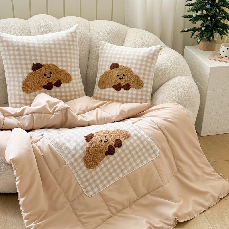 毛巾绣可爱抱枕车用被子两用二合B一办公室午睡毯子枕头被车载靠