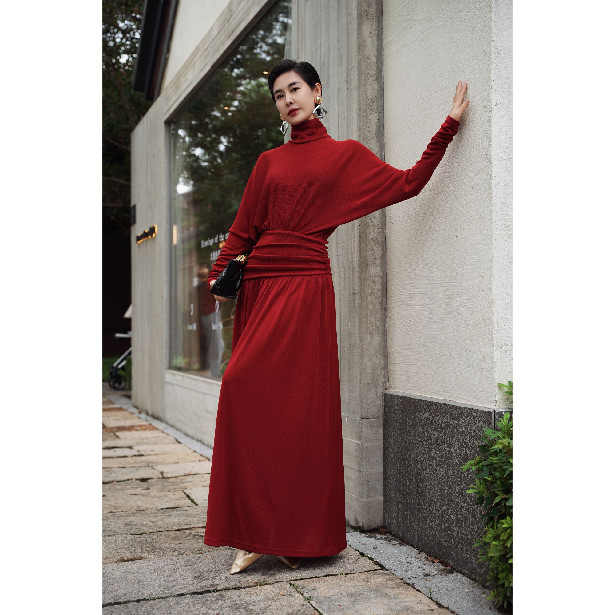 芈莱尤优-新款【蔷薇恋人】高领收腰优雅连衣裙X24A041