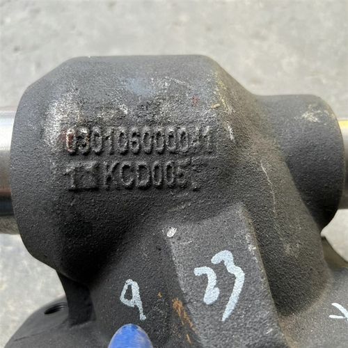 804东风1004-6/1204-6拖拉机KC90S前桥箱体主销壳原厂