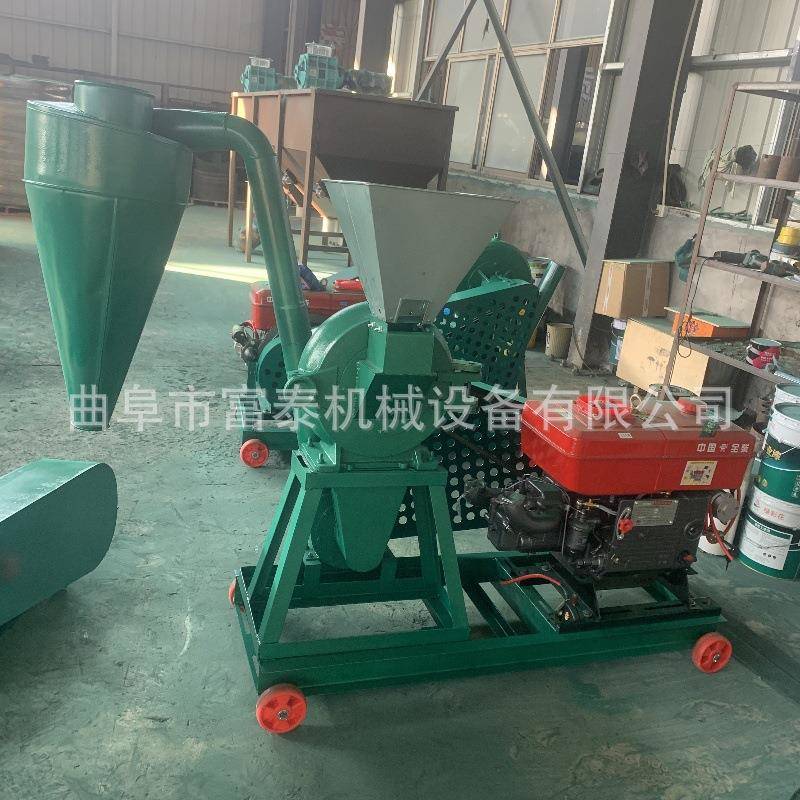 柴油玉米杂粮磨粉机出口多哥齿盘粉碎机辣椒八角调味料打粉机