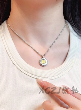 设计师 18K小雏菊项链女镶钻法式吊坠轻奢锁骨链权志龙款情人礼物