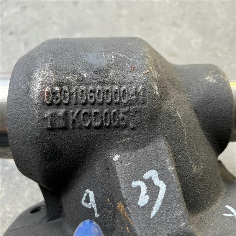 东方红804东风1004-6/1204-6拖拉机KC90S前桥箱体主销壳原厂