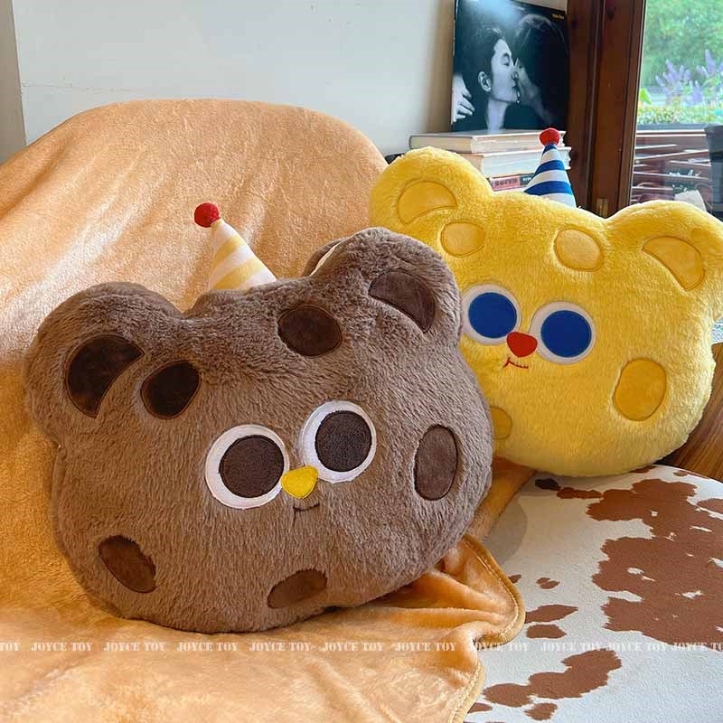 饼干小熊车载夏季空调毯抱枕被子两用办公室护腿毯子小毯子空调被