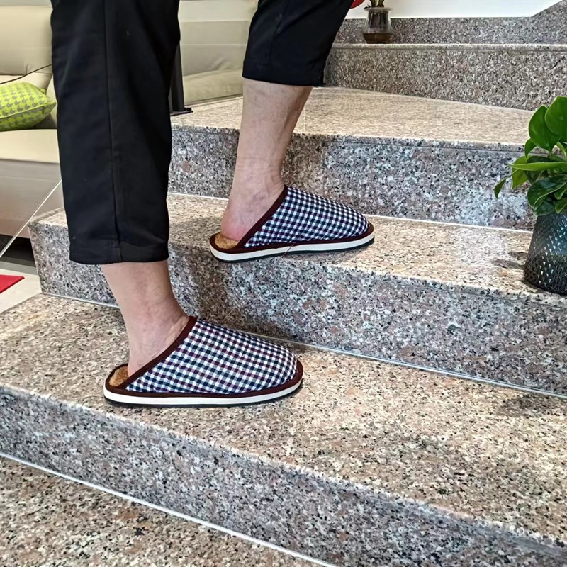 橡胶轮胎底手工棉拖鞋女冬季居家加厚保暖防滑耐磨老人室内外拖鞋