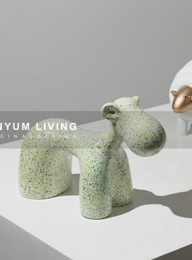 现代卡通风创意小狗动物摆件儿童房小绵羊装饰家V居饰品桌面摆设