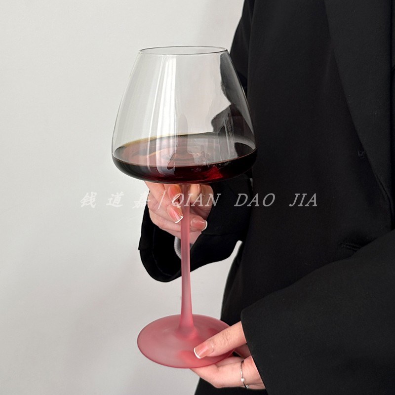 高级感磨砂粉杆高脚红酒杯大号勃艮第杯家用轻奢葡U萄酒杯玻璃杯