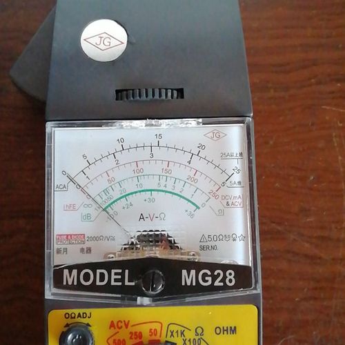 指针式钳形表 钳型电流表MG-28C指针钳形万用表 老式钳形表MG28