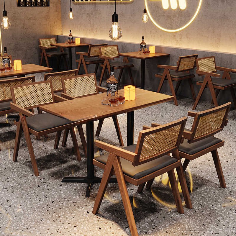 复古美式餐桌椅酒吧清吧咖啡店实木桌椅组合耐磨透气餐吧藤编椅子