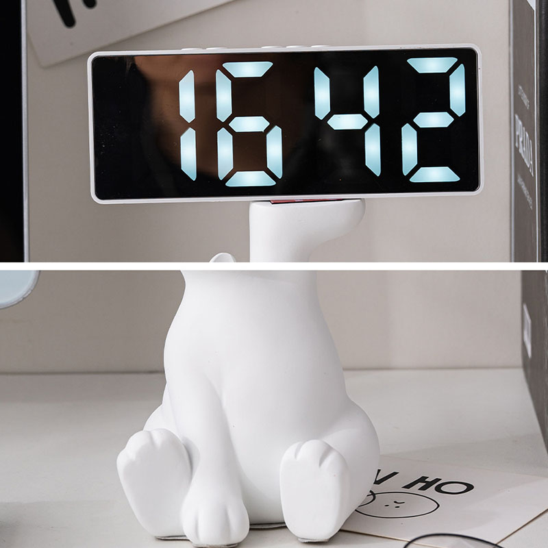 创意可爱卡e通儿童桌面电子闹钟卧室玄关办公室台钟艺术装饰品摆