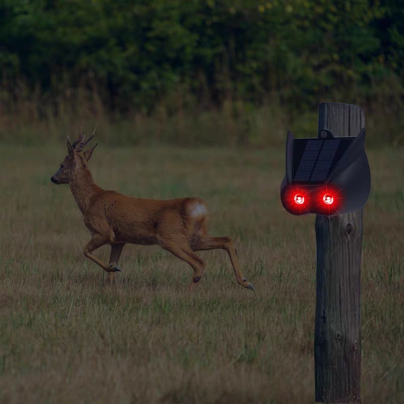 太阳能爆闪灯驱赶器天黑自动工作驱赶猫狗K驱蛇鼠吓黄鼠狼神器防