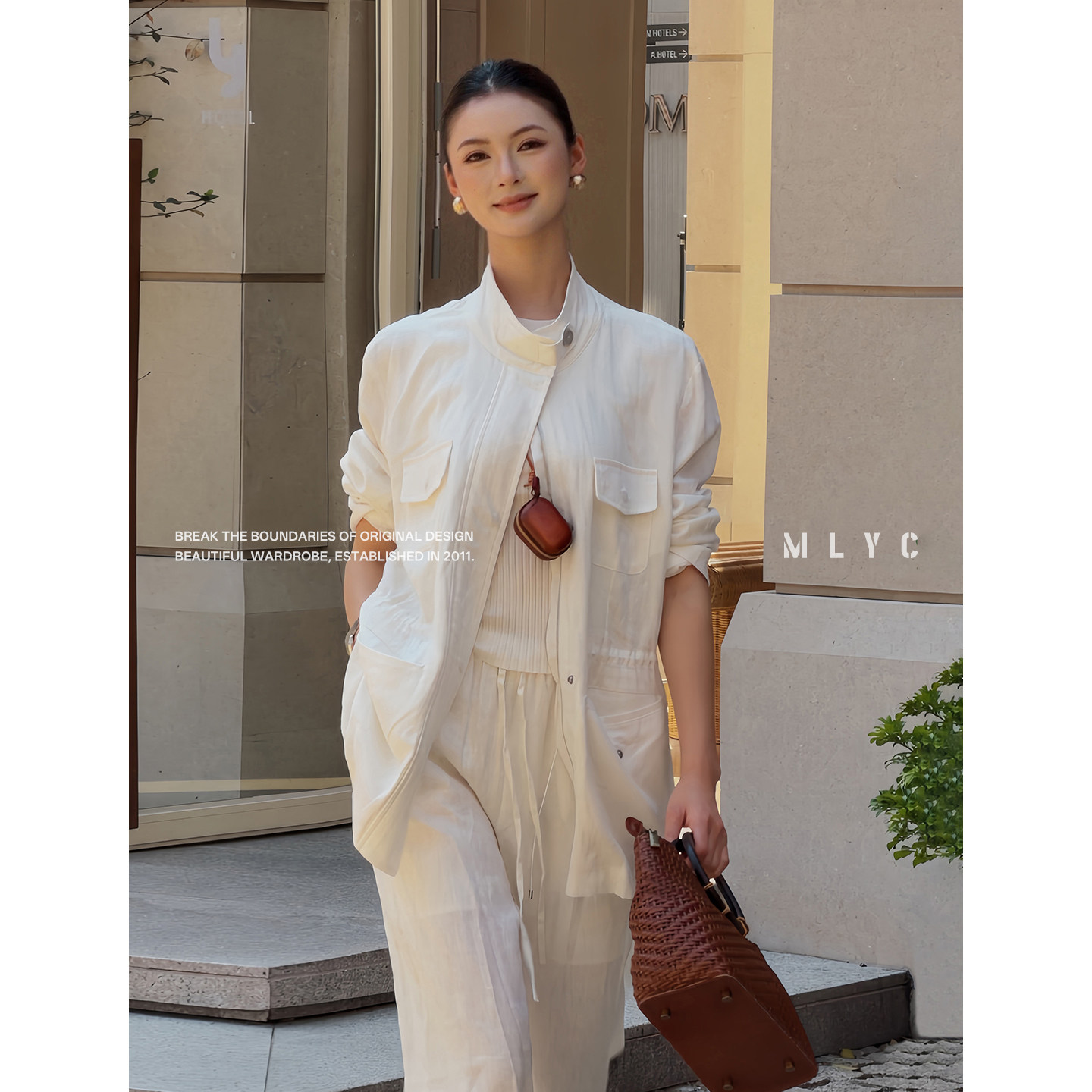 春秋高级感显瘦工装老钱风白色立领收腰中长款亚麻外套女