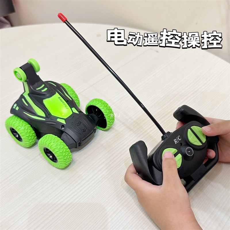 新款儿童遥控翻滚特技车灯光音乐大号越野汽车小男孩玩具生日礼物