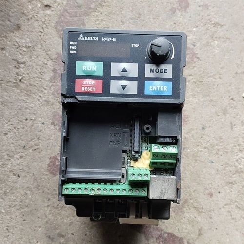 台达变频器1.5kw  VFD015EL43A