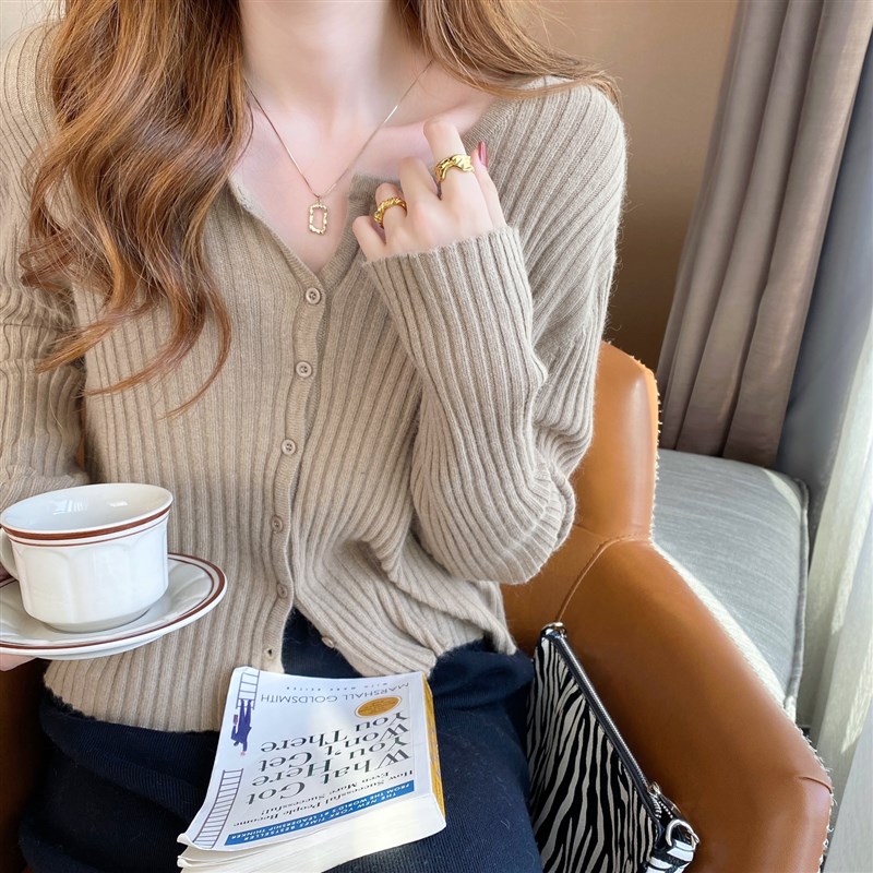 速发针织开衫外套2021年新款打底衫女内搭V领毛衣春秋冬洋气修身