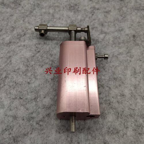 台湾财顺裱纸机吸嘴覆膜机递纸嘴台湾裱纸机递纸嘴裱纸机吸嘴