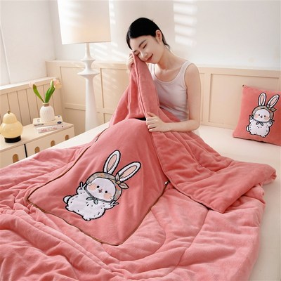 卡通牛奶绒加厚加大抱枕被子两用二合一折叠车载午休空调被靠垫冬