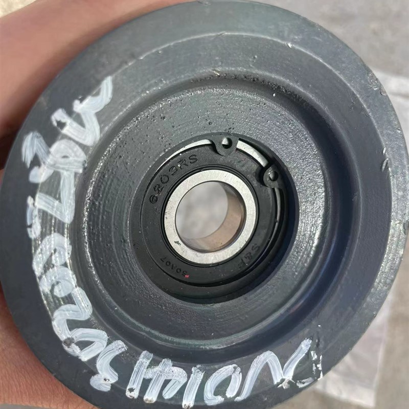 雷沃水稻收割机配件原厂通用型RG50/60/70卸粮张紧轮 放粮张紧轮